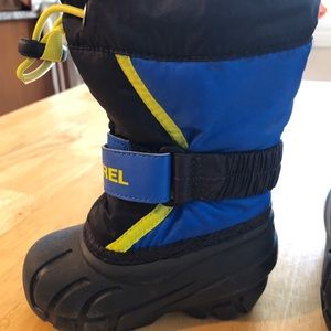 Sorel heavy duty lined waterproof toddler boots